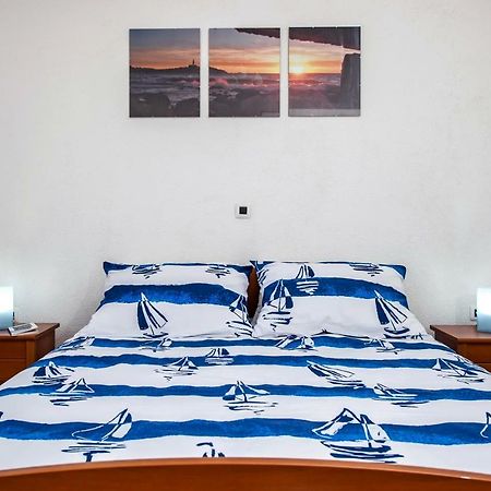 Apartment Bora Rovinj Exterior photo