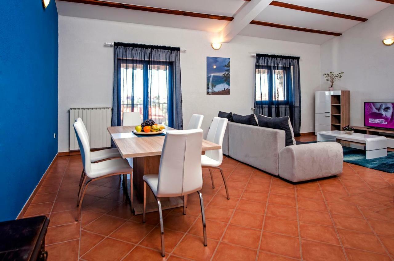 Apartment Bora Rovinj Exterior photo