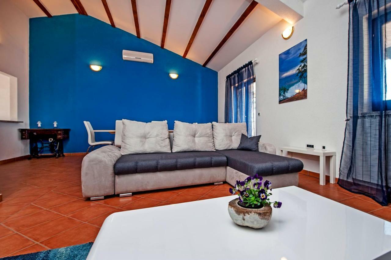 Apartment Bora Rovinj Exterior photo