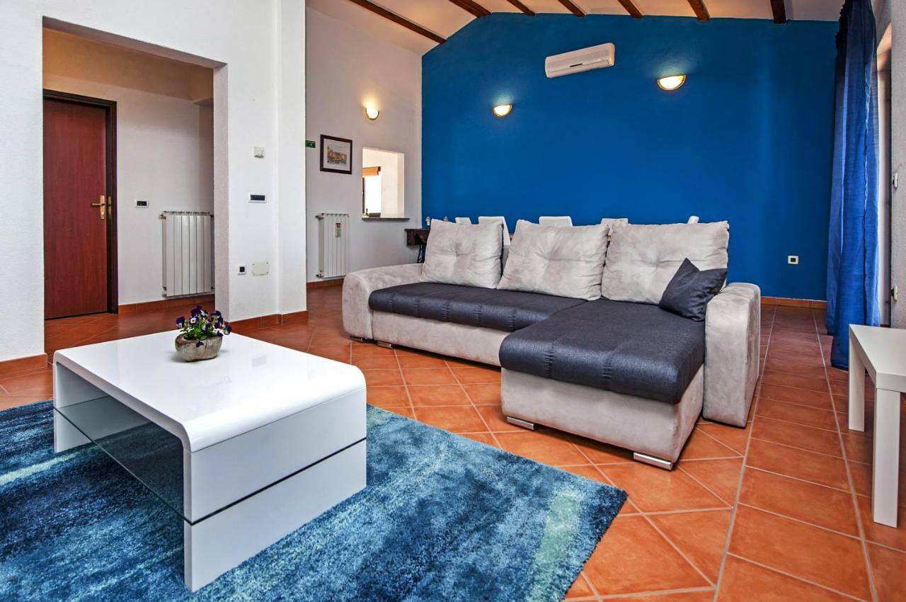 Apartment Bora Rovinj Exterior photo
